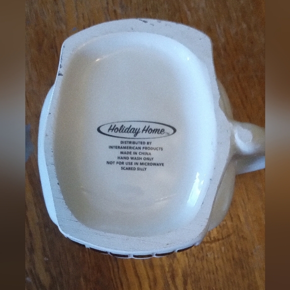 Skull Design Ceramic Mug with Black and White Accents - Picture 4 of 4